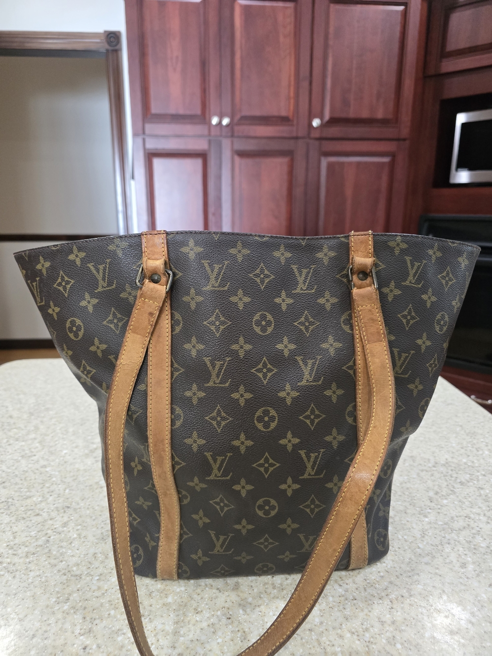 Louis Vuitton GM Monogram Canvas Tote